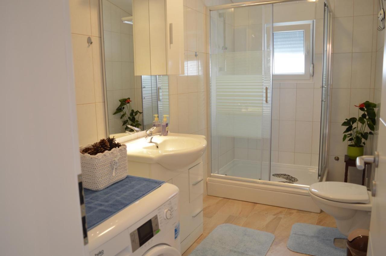 Apartment Dvorak Вир Екстер'єр фото