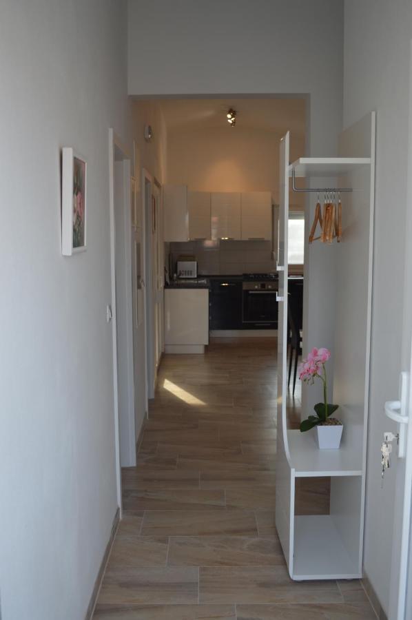 Apartment Dvorak Вир Екстер'єр фото