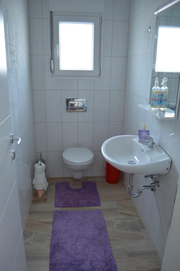 Apartment Dvorak Вир Екстер'єр фото